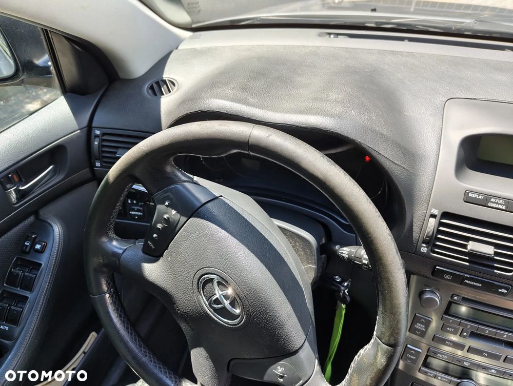 Toyota Avensis 2.0 VVT-i Prestige - 10