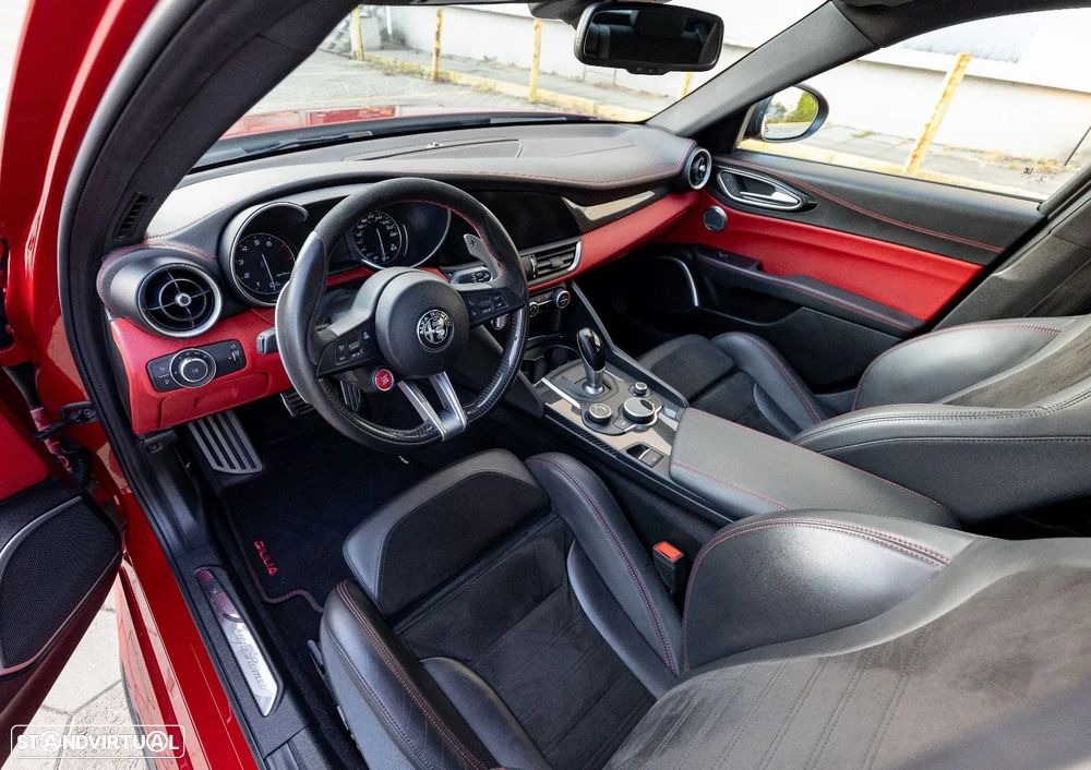 Alfa Romeo Giulia 2.9 Bi-Turbo Quadrifoglio AT8 - 7