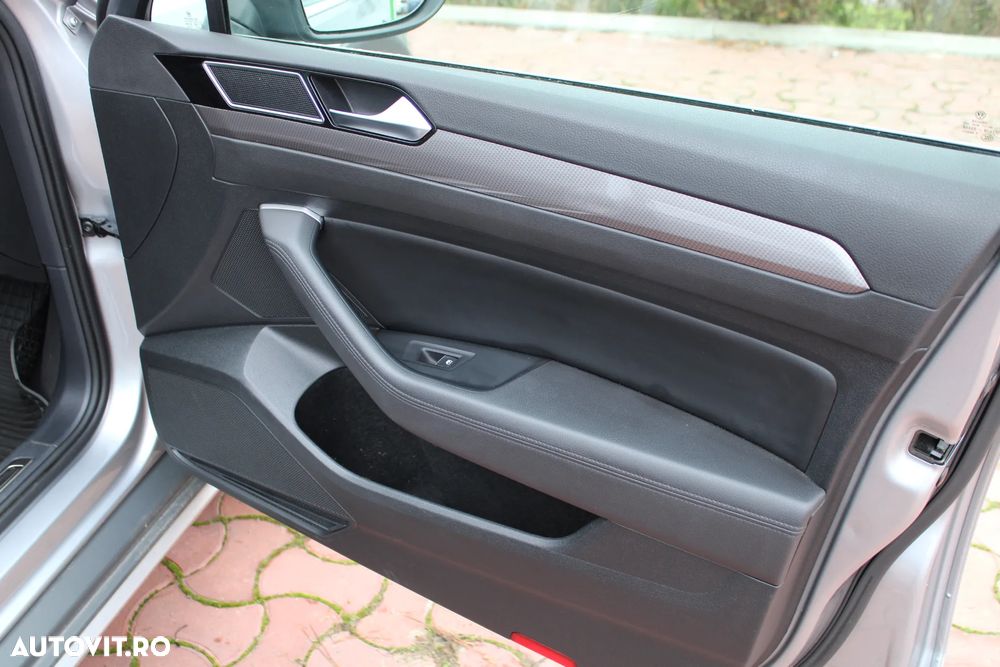 Volkswagen Passat Alltrack 2.0 TDI 4Motion - 23