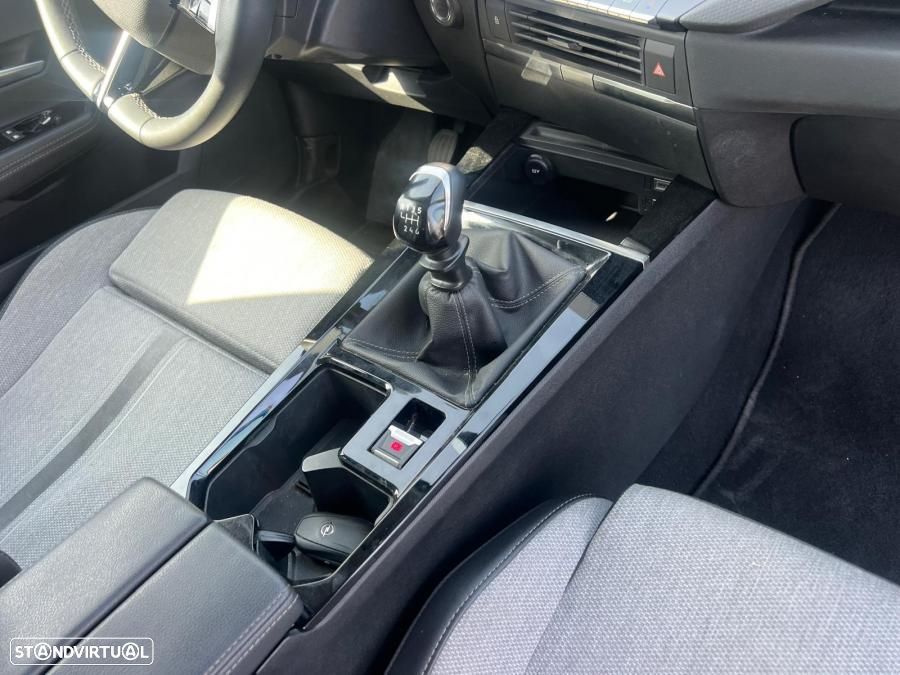 Opel Astra 1.2 T Elegance - 8