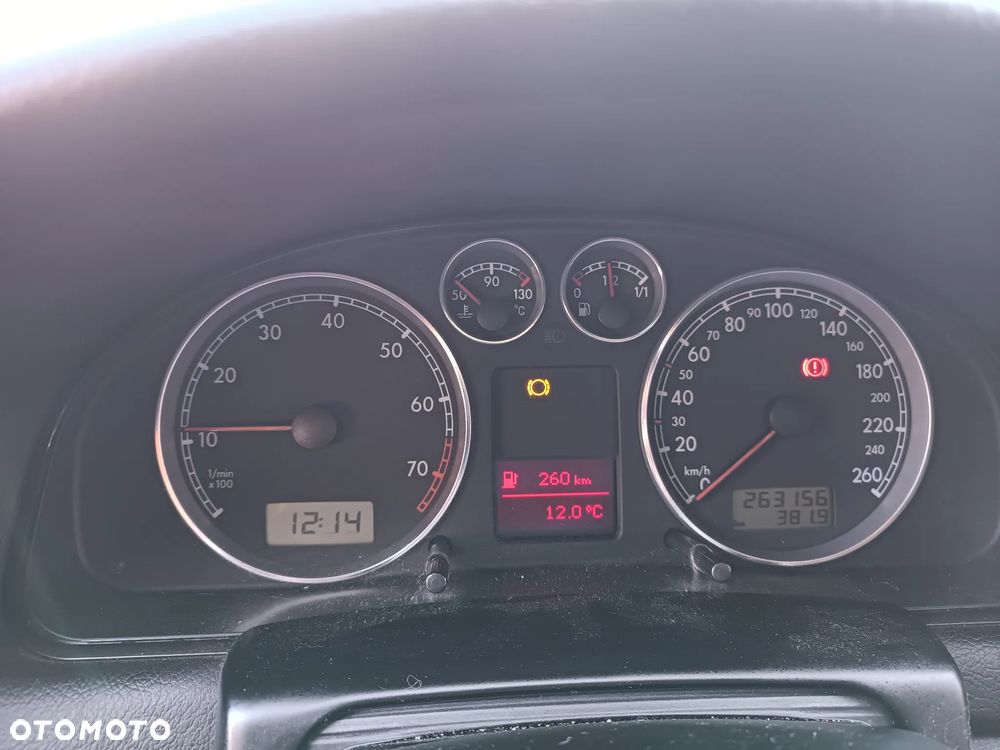 Volkswagen Passat 2.0 Comfortline - 9