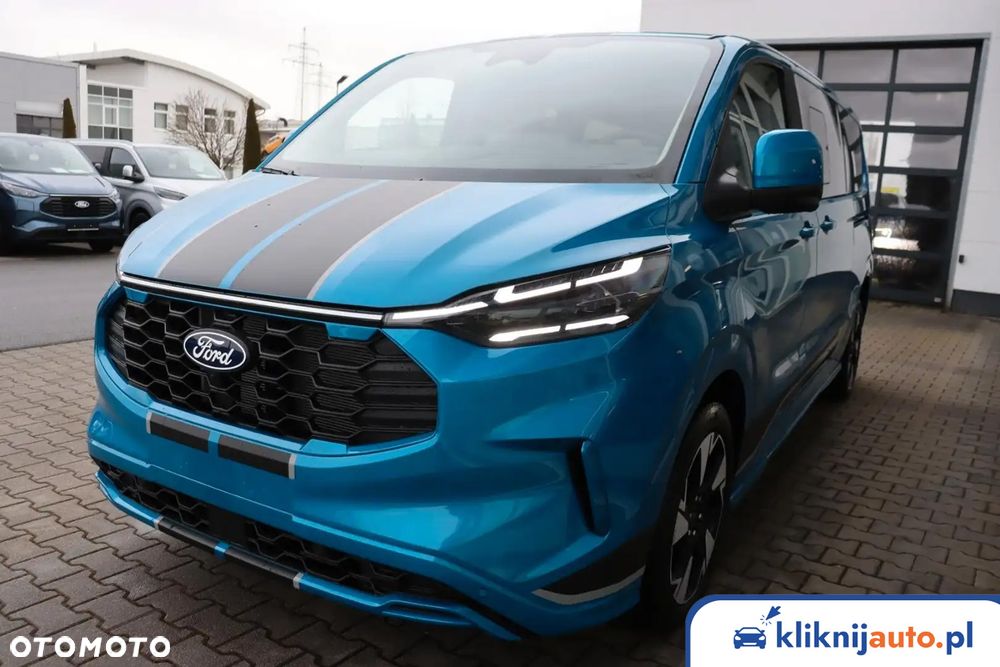 Ford Tourneo Custom - 2