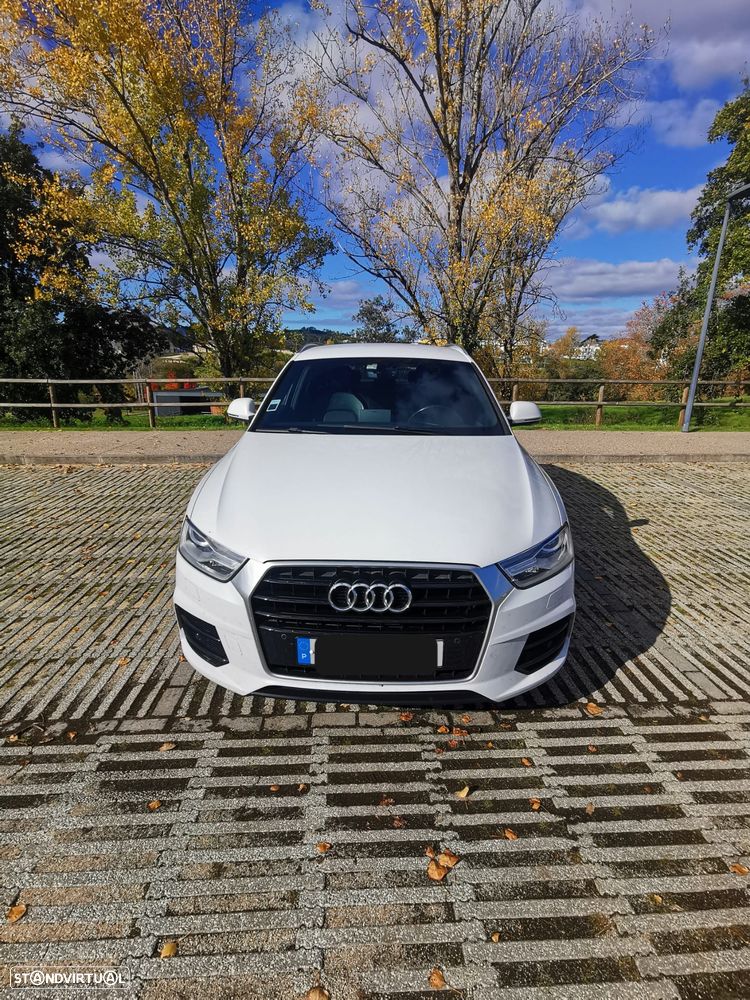 Audi Q3 2.0 TDI S-line - 2