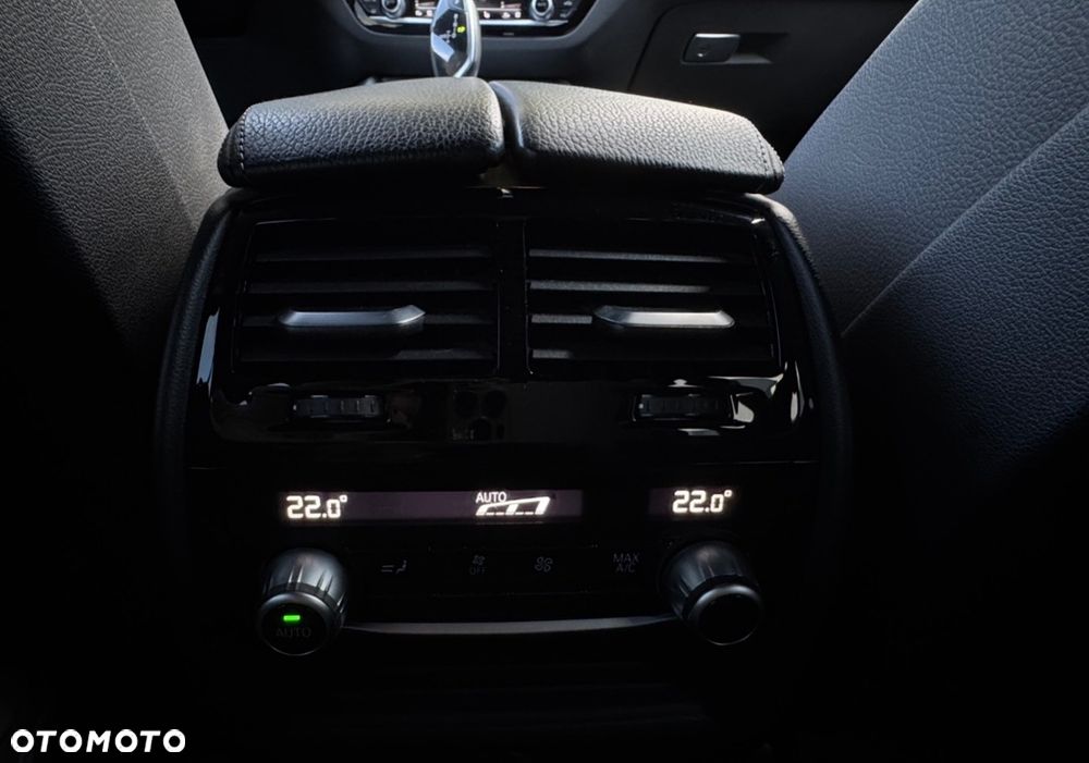 BMW Seria 5 520d Touring M Sport Edition - 30