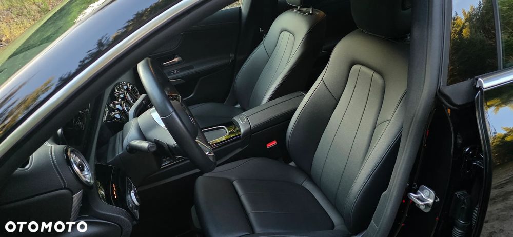 Mercedes-Benz CLA - 23