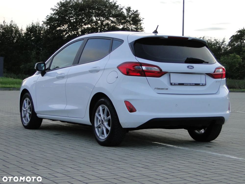 Ford Fiesta - 18