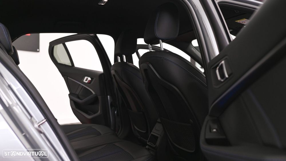 BMW 116 d Pack Desportivo M Auto - 47