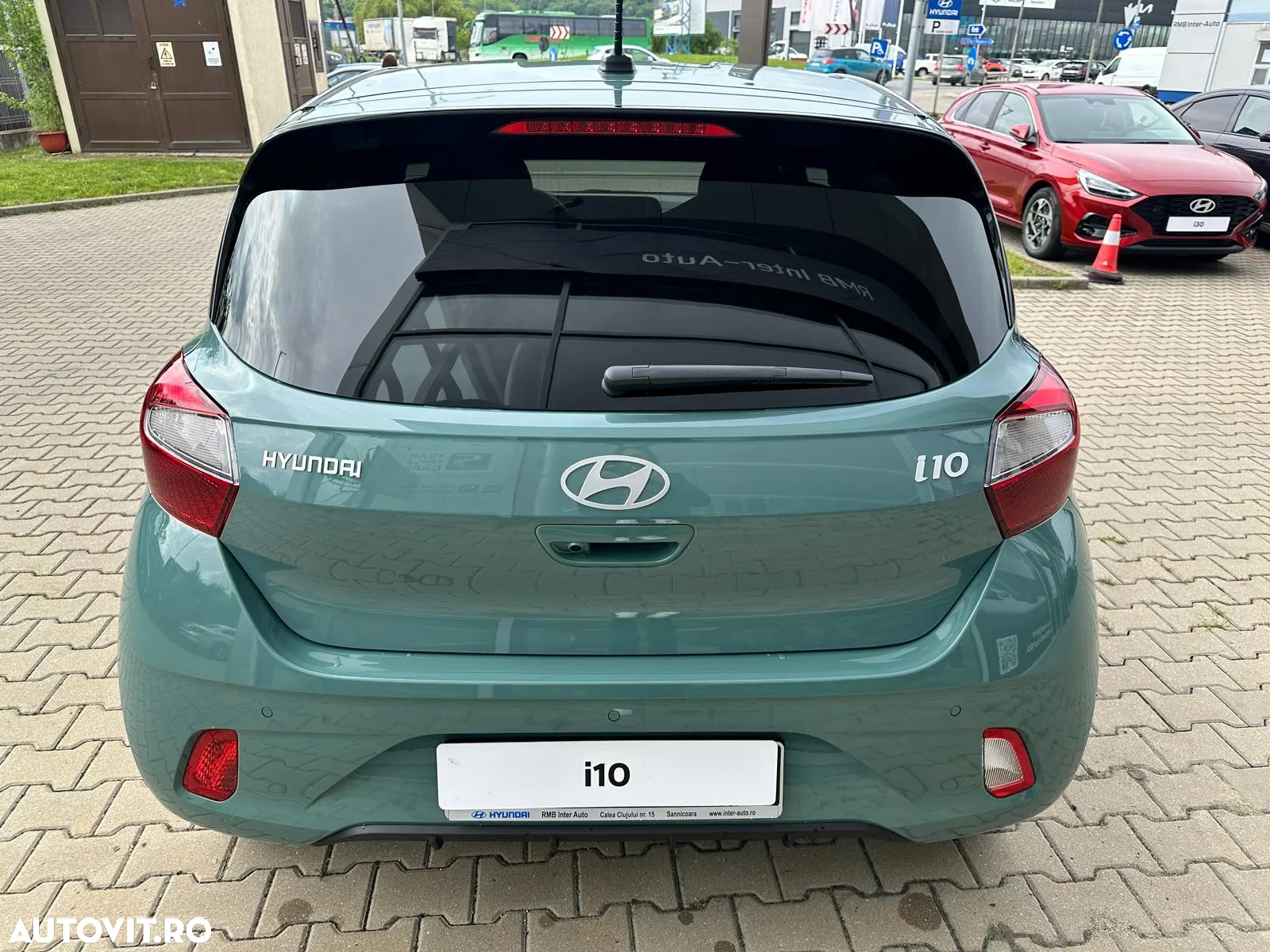 Hyundai i10 1.2 l 79 CP AMT Highway - 8