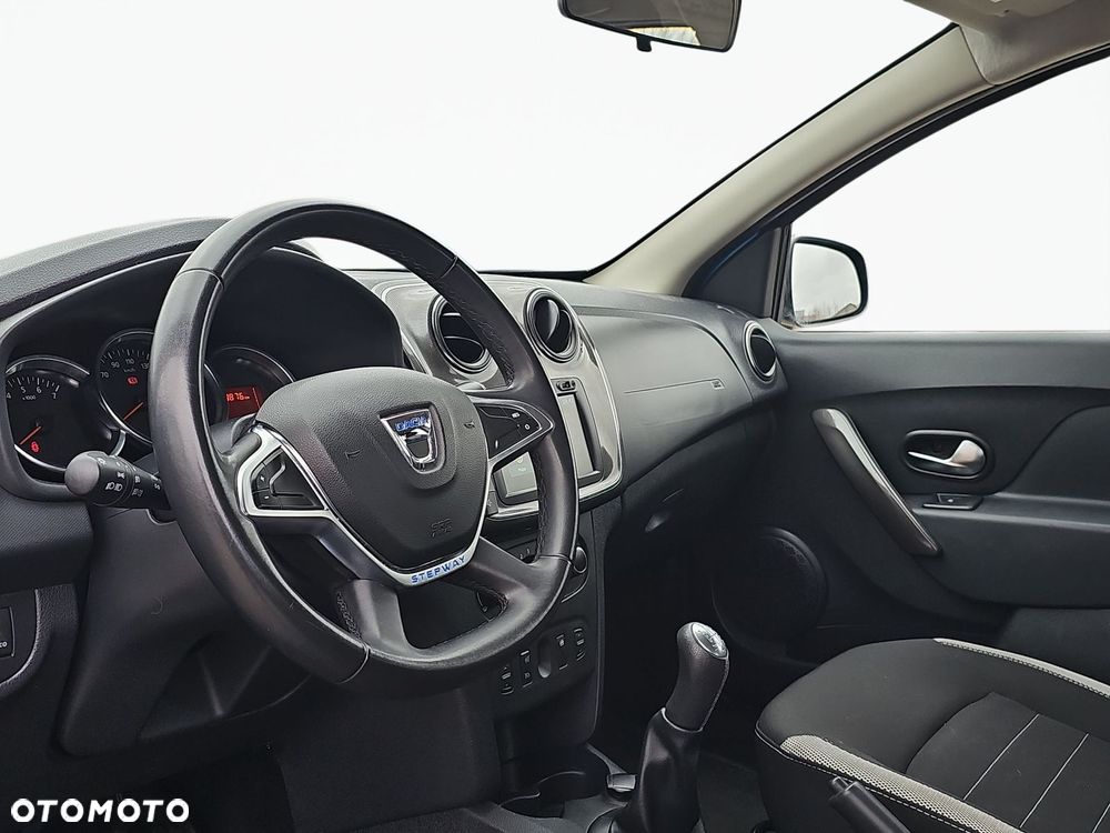 Dacia Sandero 0.9 TCe Laureate S&S - 11