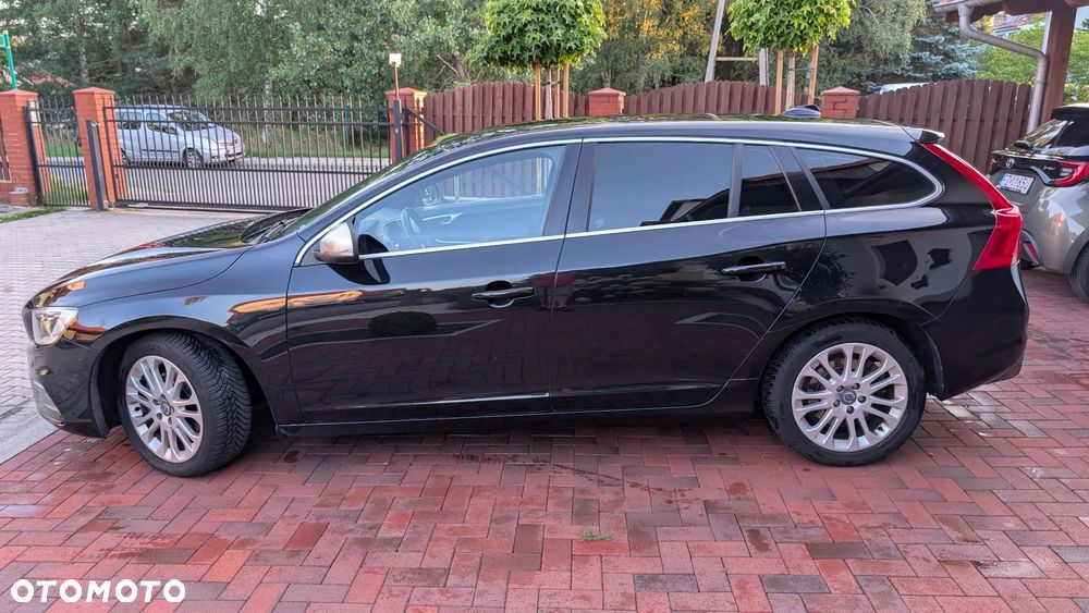 Volvo V60 D4 Drive-E R-Design Kinetic - 6