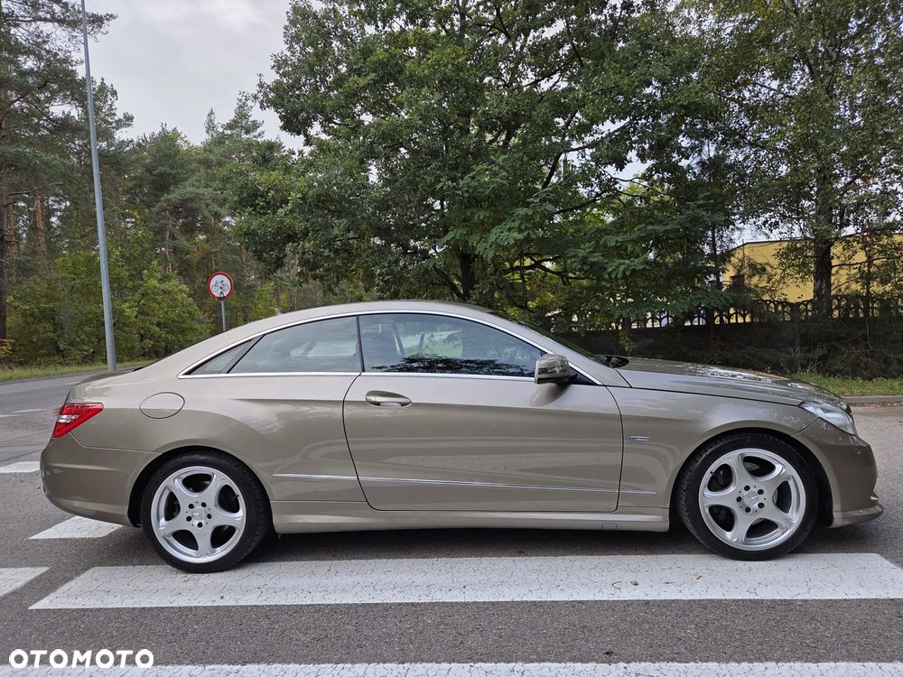Mercedes-Benz Klasa E 250 CGI BlueEffICIENCY - 4