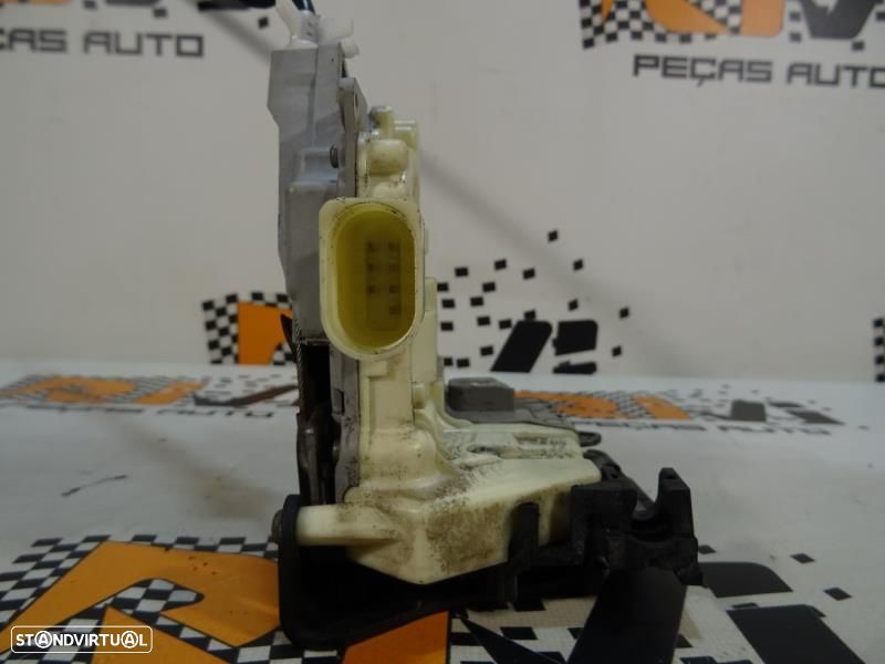 Fecho Da Porta Trás Esquerda Volkswagen Passat (3C2)  3C4839015a / 3C4 - 3