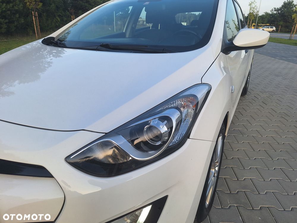 Hyundai i30 1.4 Trend - 23