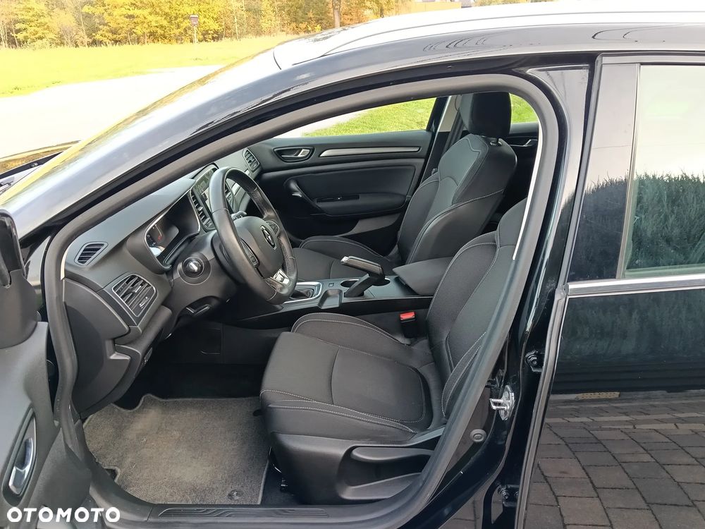 Renault Megane TCe 140 GPF EDC BUSINESS EDITION - 12