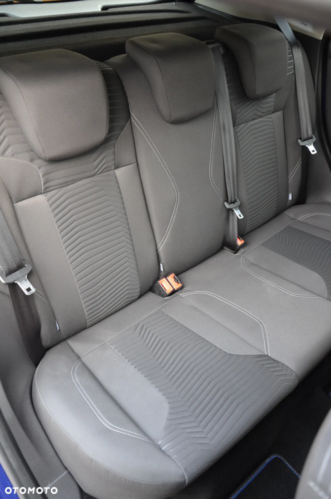 Ford Fiesta 1.0 EcoBoost STart-Stop Titanium - 16