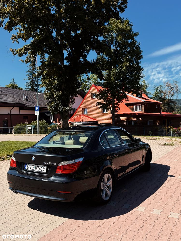BMW Seria 5 530d xDrive - 5