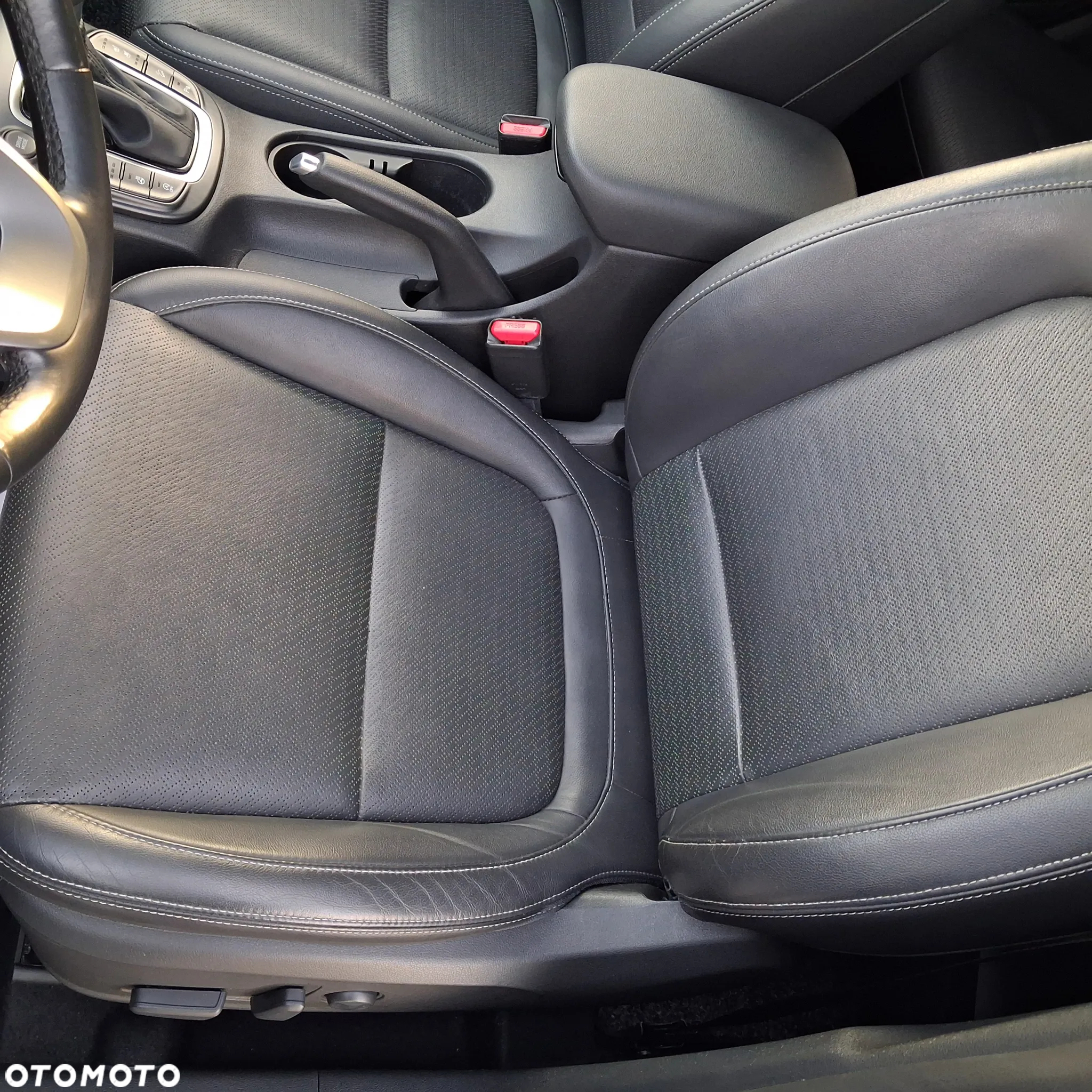 Hyundai Kona 1.6 CRDi DCT 4WD Premium - 16