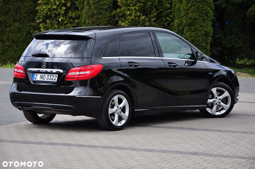 Mercedes-Benz Klasa B 180 BlueEFFICIENCY Edition - 15