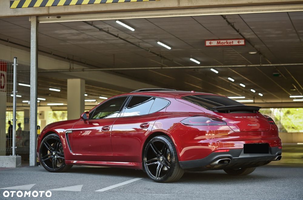 Porsche Panamera 4 PDK - 21