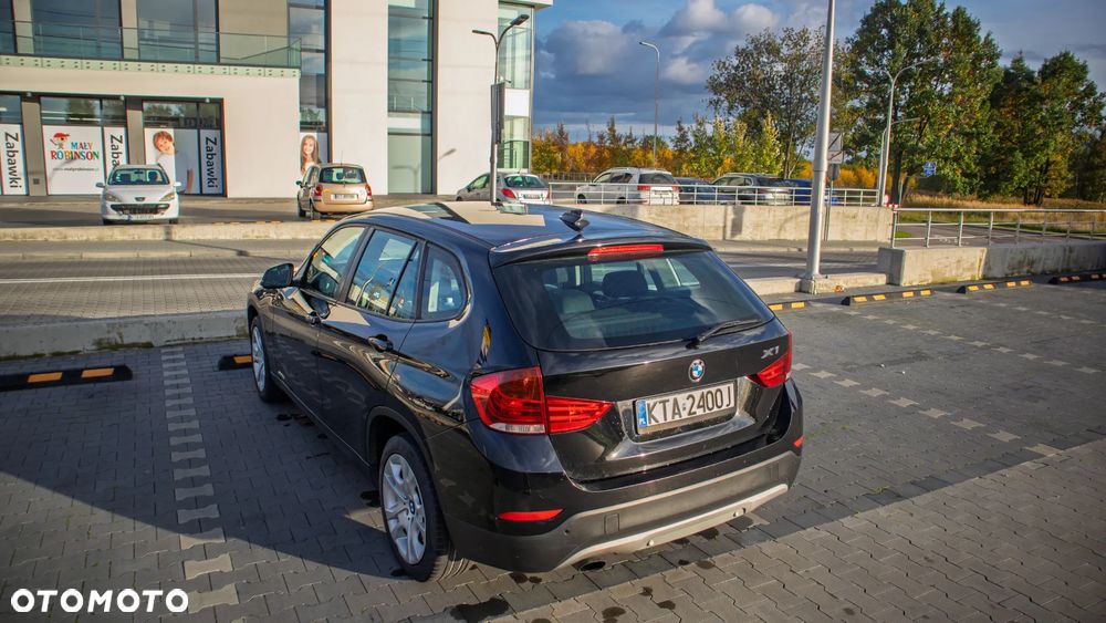 BMW X1 sDrive18d - 14