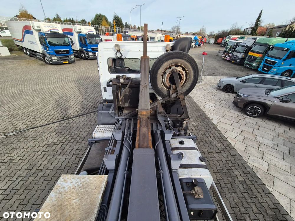 Mercedes-Benz Axor 18.33 4X4 / HAKOWIEC / PŁUG ŚNIEŻNY / SCHMIDT / BLOKADY MOSTÓW / ODRESTAUROWANY / SERWISOWANY / 1 WŁ. / UDT I TRANSPORT MOŻLIWY - 36