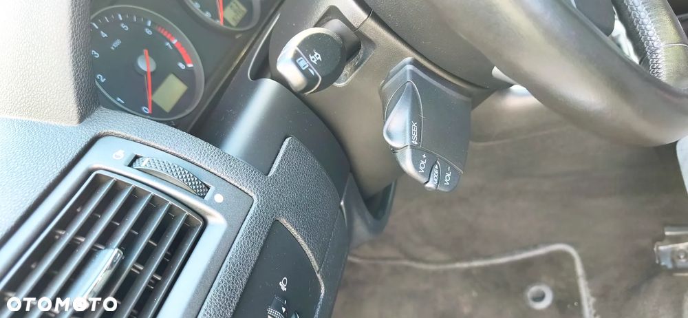 Ford Mondeo 1.8 Titanium X - 27