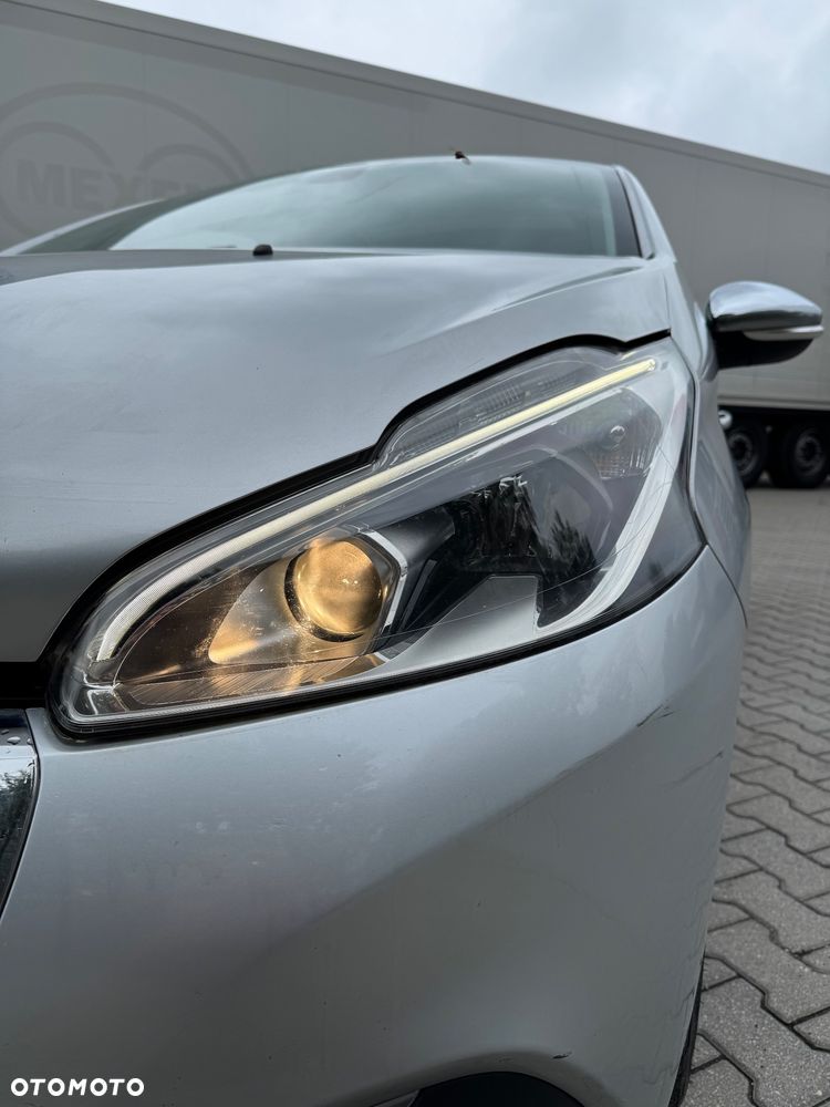 Peugeot 208 1.2 PureTech GPF Signature S&S - 25