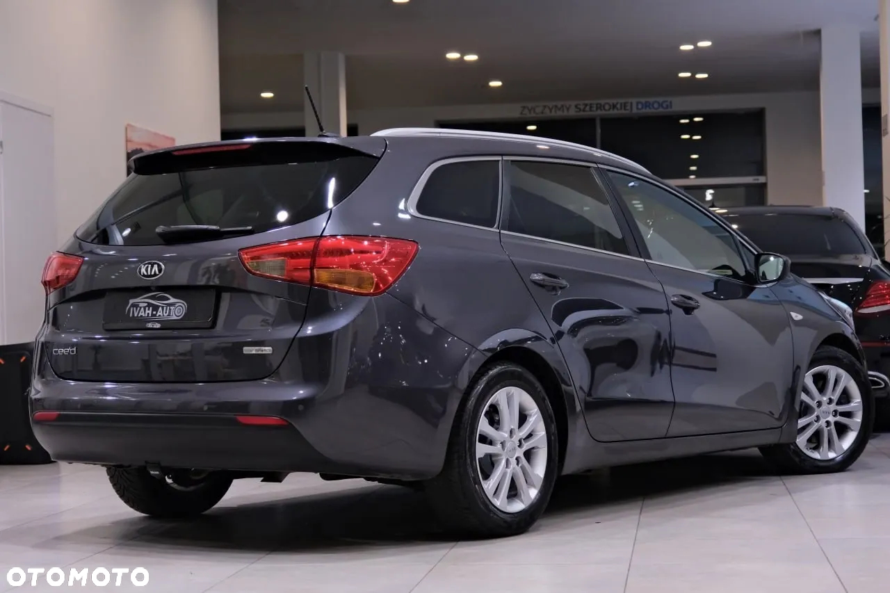 Kia Ceed Cee'd 1.6 CRDi M - 10