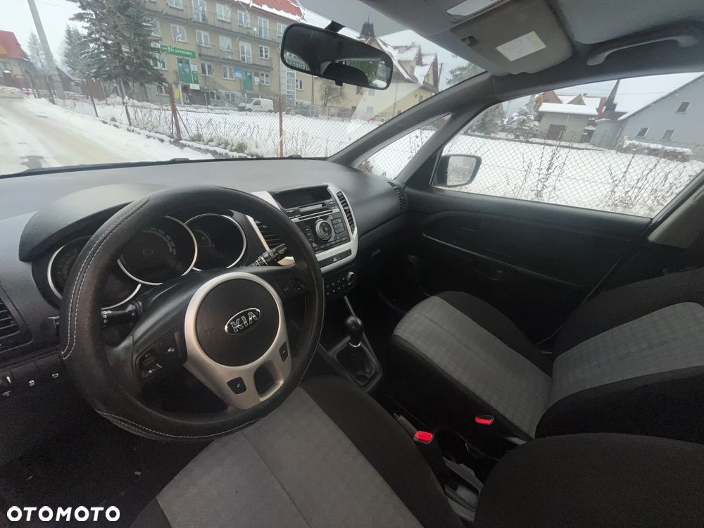 Kia Venga 1.4 Business Line - 11