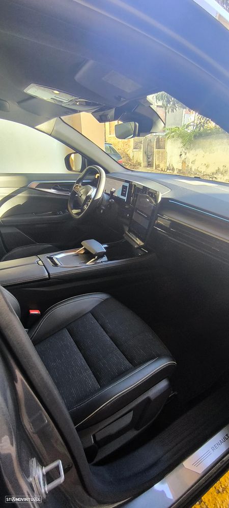 Renault Austral 1.3 Mild Hybrid Iconic Auto - 34