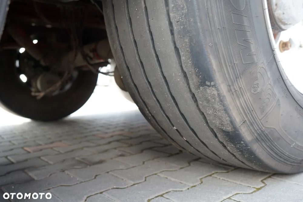 Benalu WYWROTKA 71 m3 / ALUMINIOWA  /  OŚ PODNOSZONA/ ALUFELGI / SPROWADZONA - 17