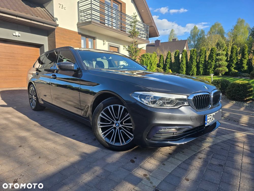 BMW Seria 5 520d Sport Line sport - 4