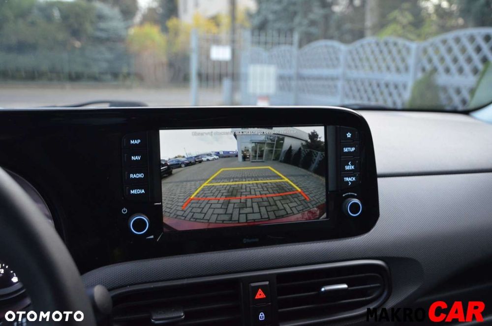 Hyundai i10 - 12