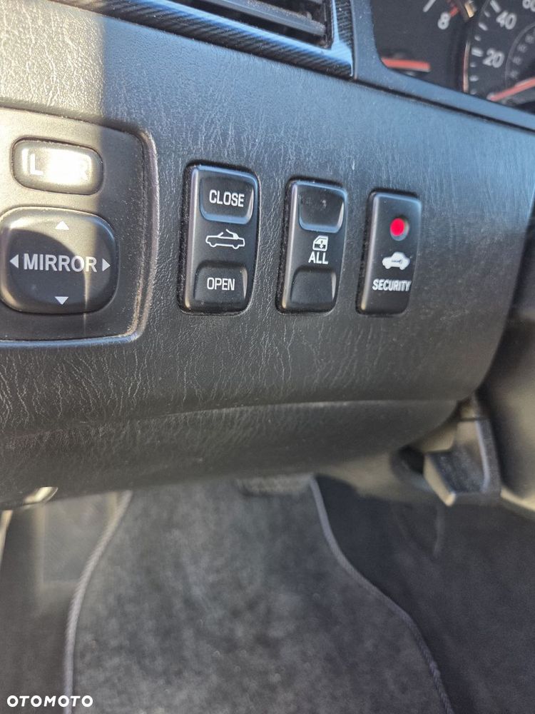 Toyota Camry Solara 3.3 SLE - 13