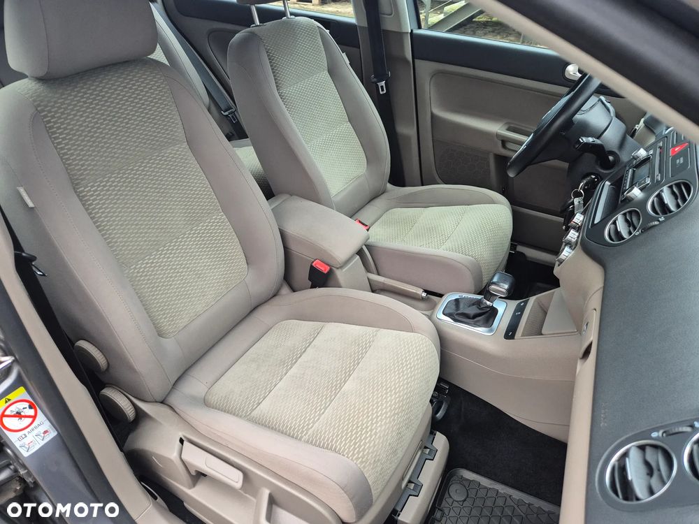 Volkswagen Golf Plus 2.0 TDI DPF DSG Team - 6