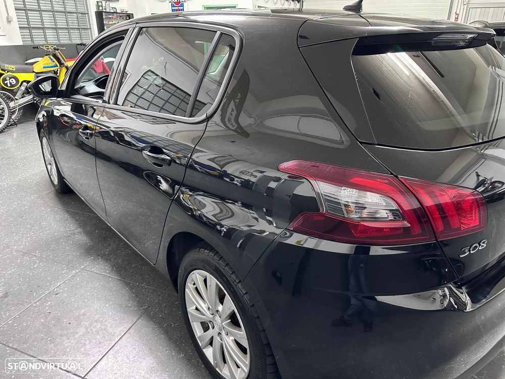 Peugeot 308 1.5 BlueHDi Style - 3