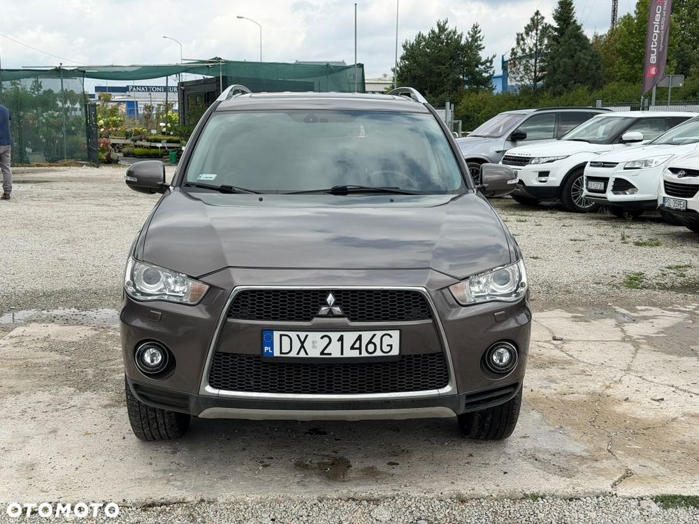 Mitsubishi Outlander - 3