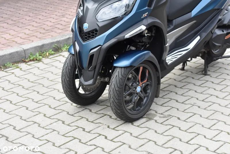 Piaggio MP-3 - 26