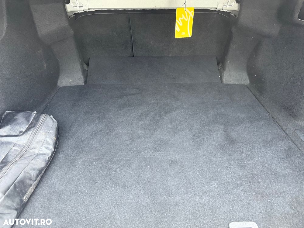 Toyota Camry Business Edition - 31