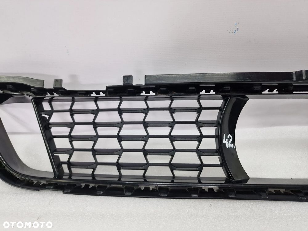 BMW G30 / G31 LIFT M-PAKIET 20- KRATKA ŚRODKOWA ZDERZAKA PRZEDNIEGO PRZÓD , NR 51118098664 , NR AUKCJI KR42 - 4