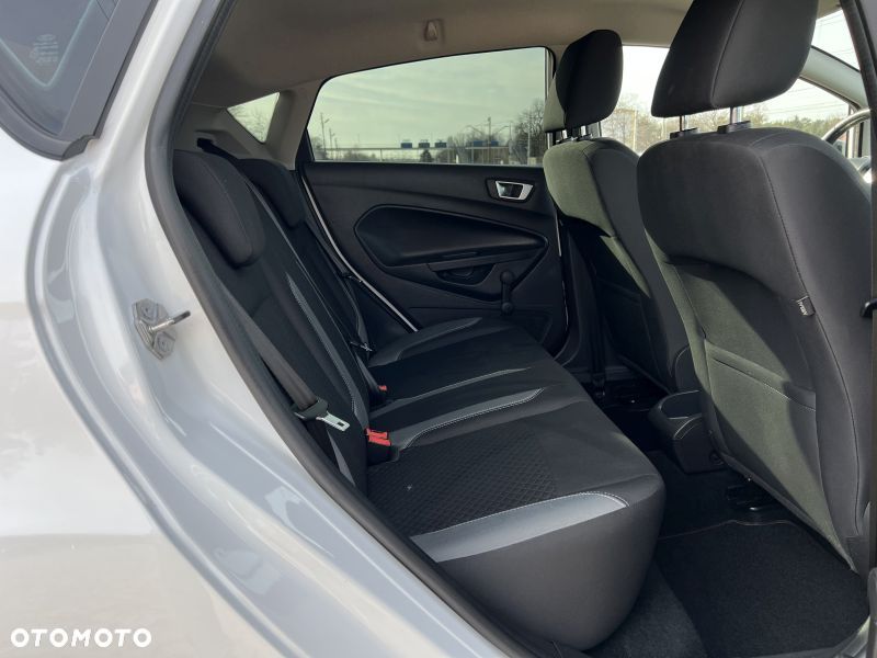 Ford Fiesta 1.25 Ambiente - 16