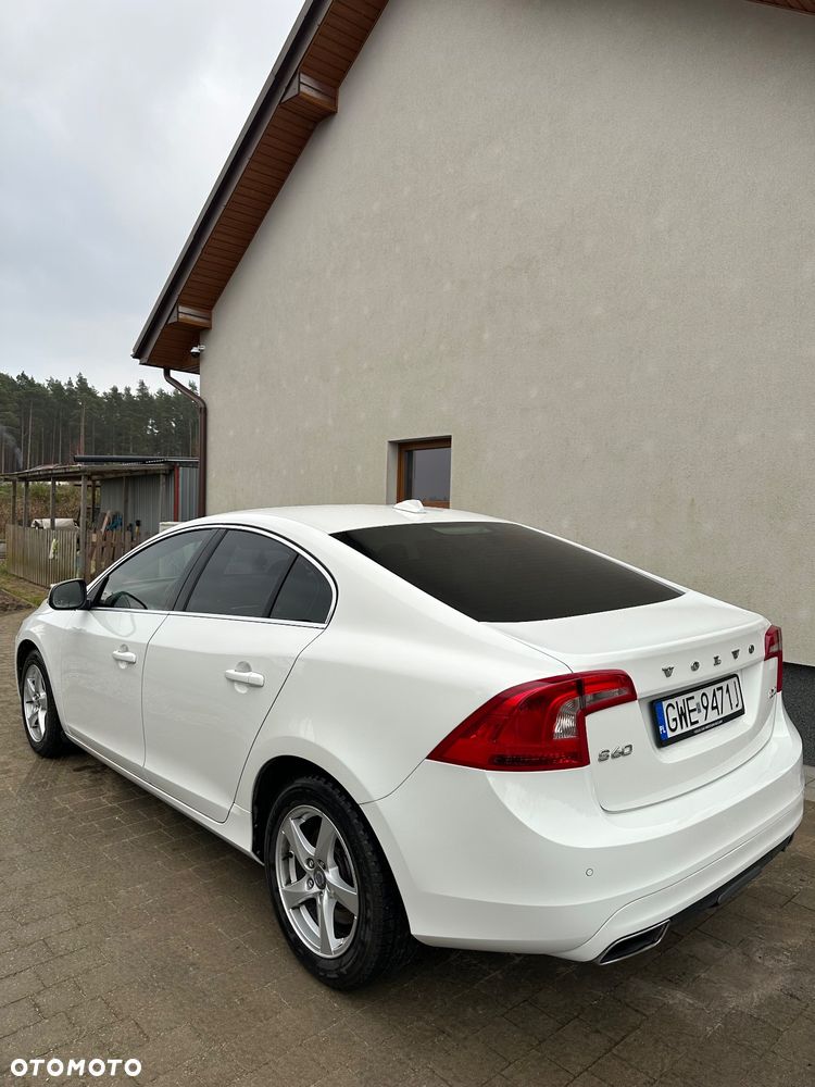 Volvo S60 D4 Drive-E Momentum - 6