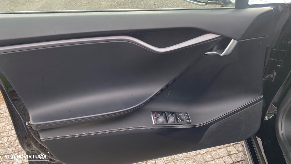 Tesla Model S 75D - 18