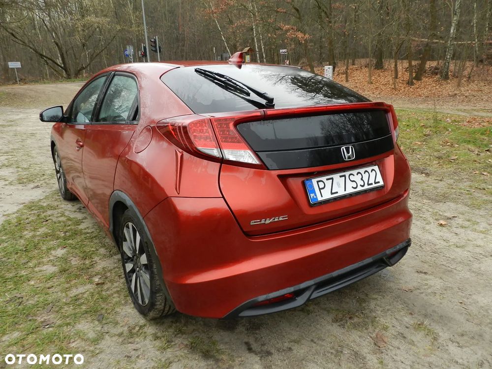 Honda Civic 1.8 i-VTEC Automatik Sport Black Edition - 4