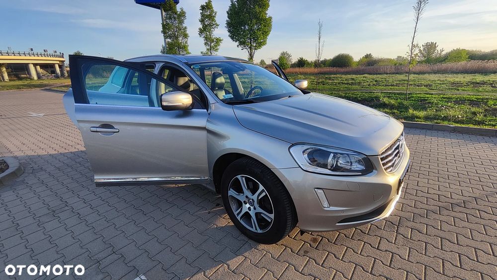 Volvo XC 60 D5 AWD Summum - 8