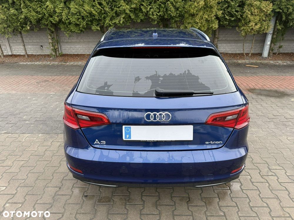 Audi A3 Sportback - 2