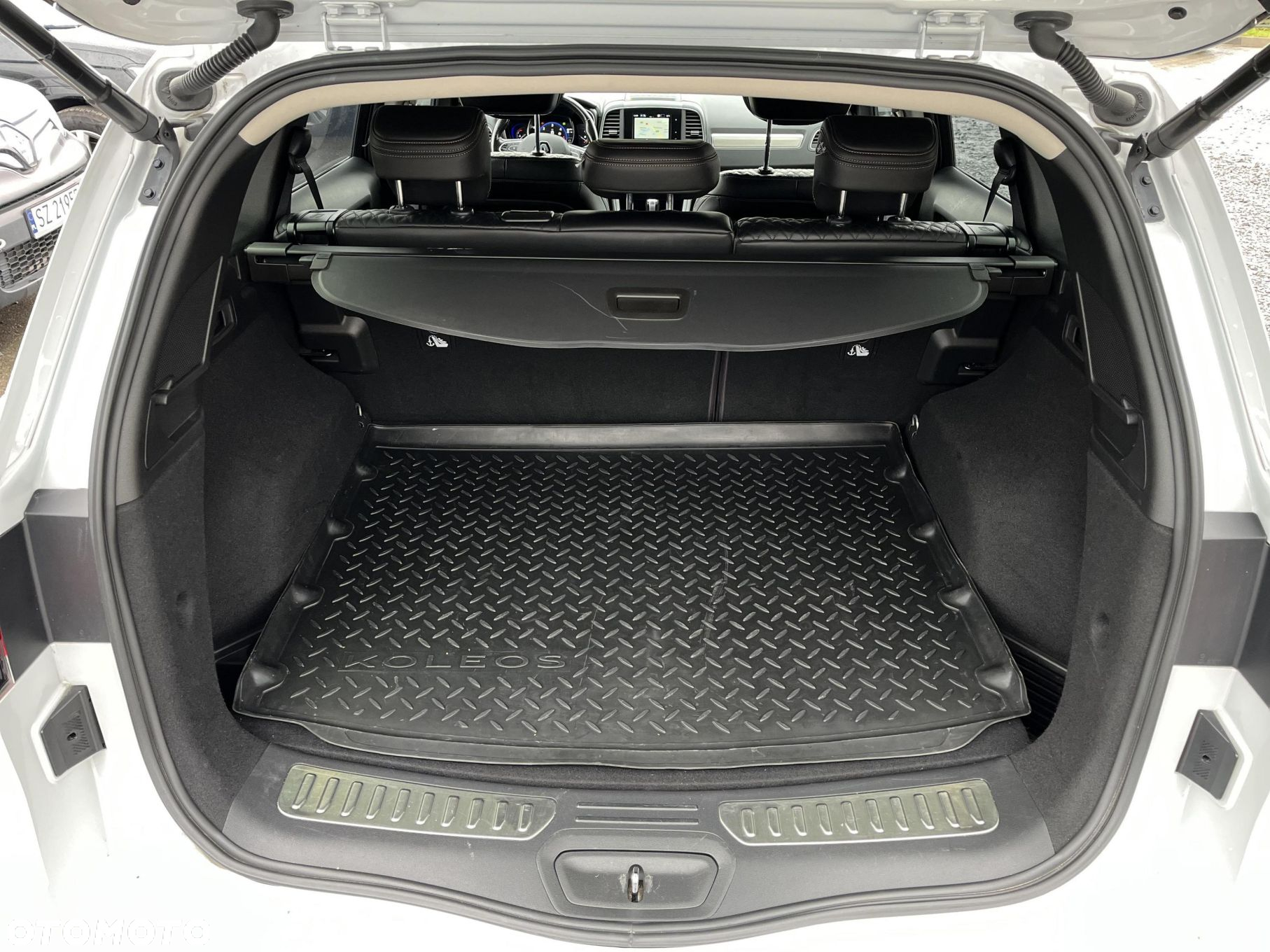 Renault Koleos 2.0 Blue dCi Initiale Paris 4x4 X-Tronic - 17