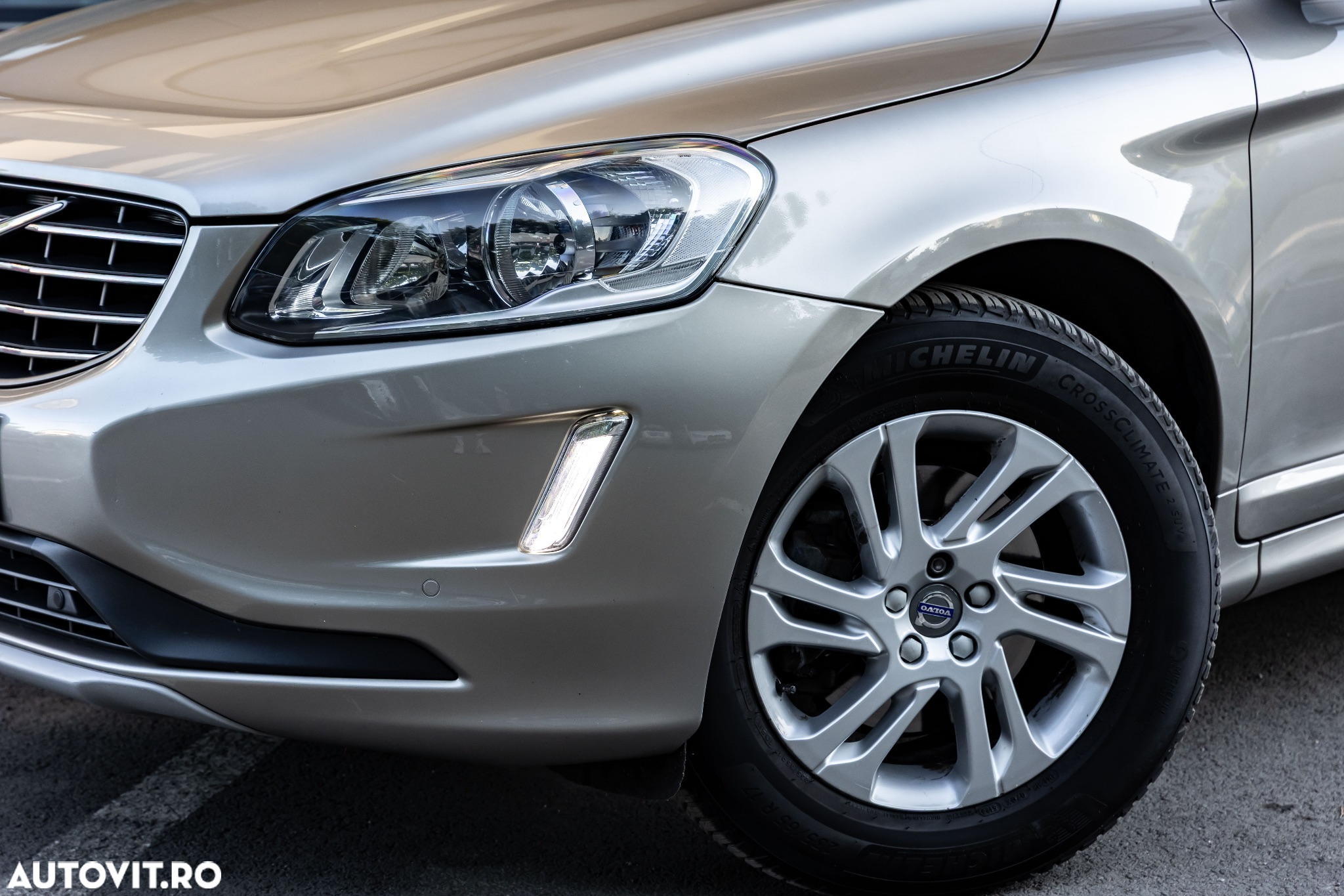 Volvo XC 60 D4 Geartronic Summum - 19