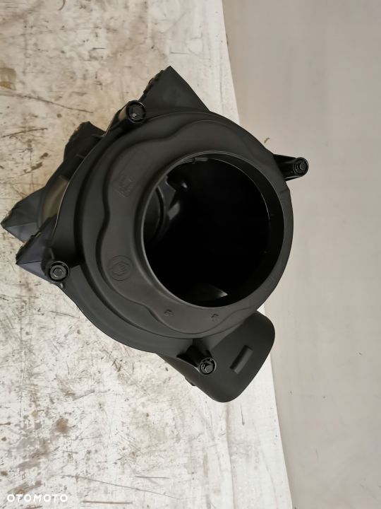 OBUDOWA FILTRA POWIETRZA SCANIA S R NGT 22321180 - 3