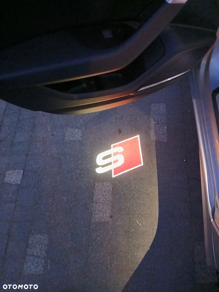 Audi A6 Avant 55 TFSI e quattro S tronic sport - 26